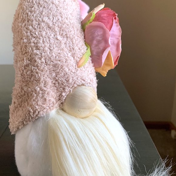12 1/2" Lavender Flower or Pink Rose Spring Floral Wood Nose Plush Gnome New - Picture 12 of 12